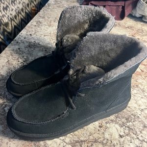 Women’s Ugg Moc Boots Size 10